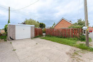 Garage/Parking- click for photo gallery